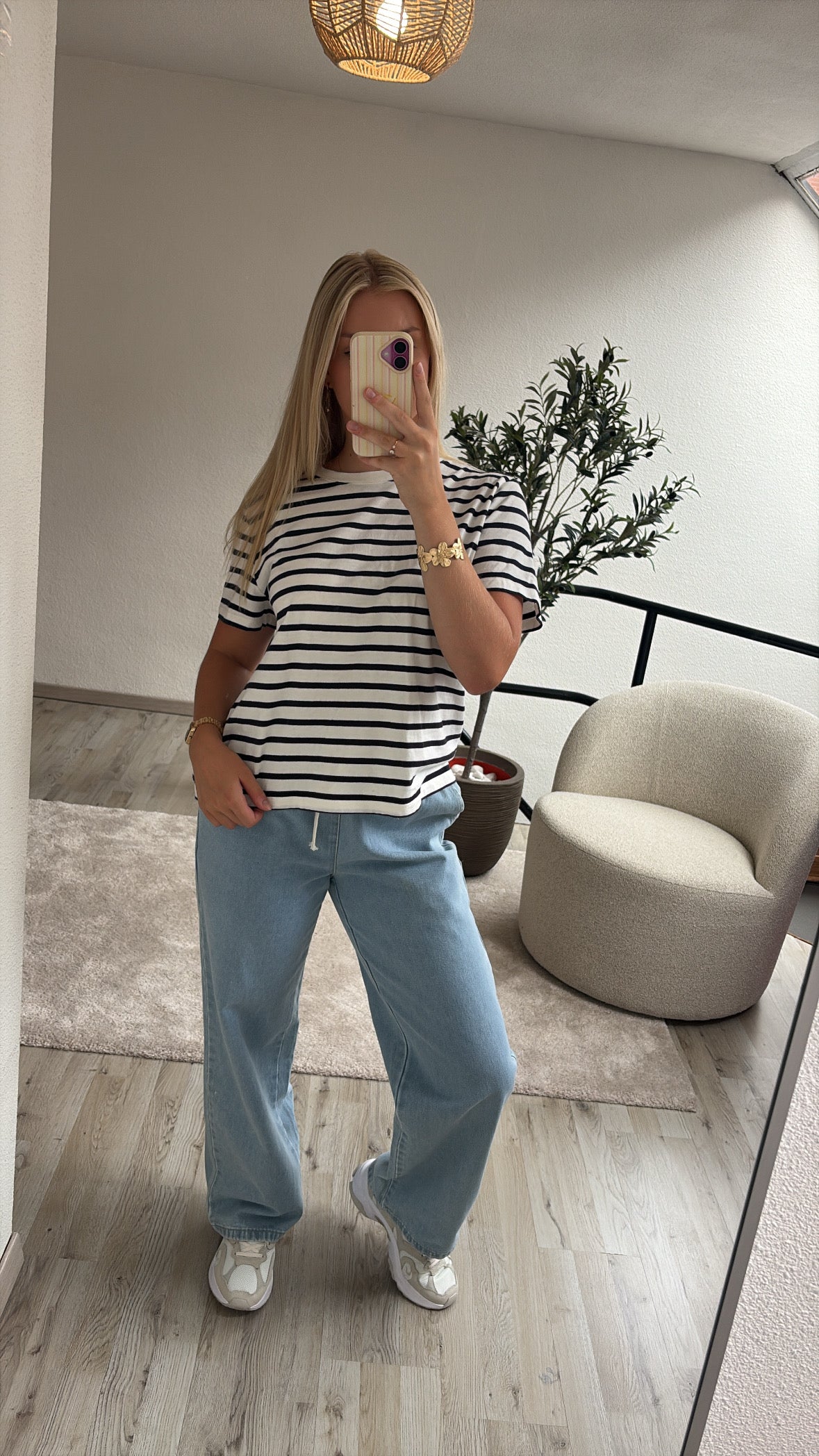 GESTREEPT SHIRTJE