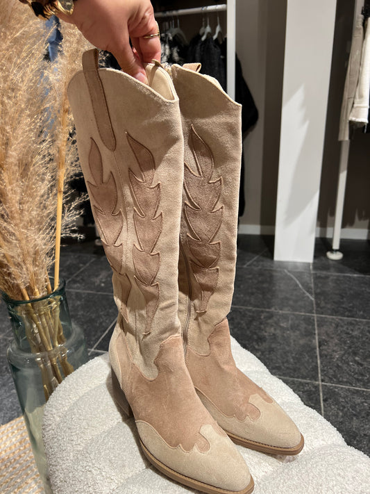 Cowboy boots beige