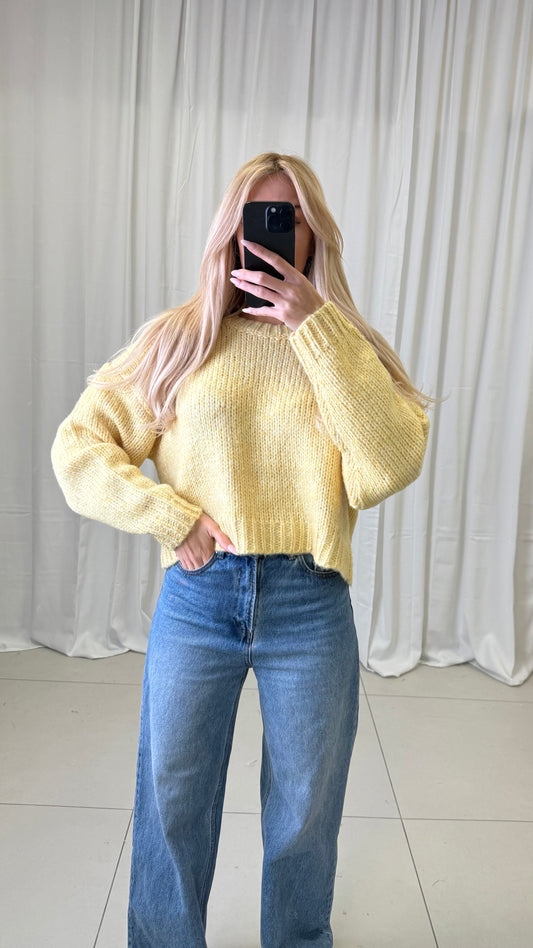 CHUNKY KNIT GEEL