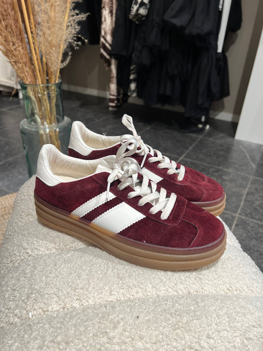 Sneakers burgundy