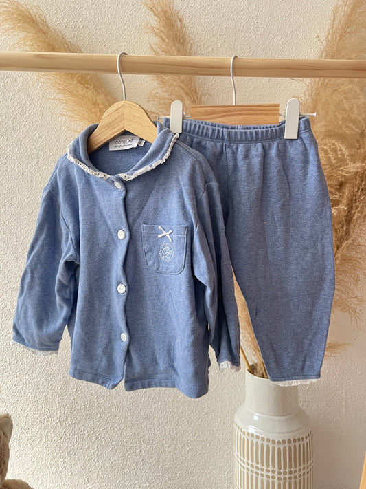 Blauwe pyjama