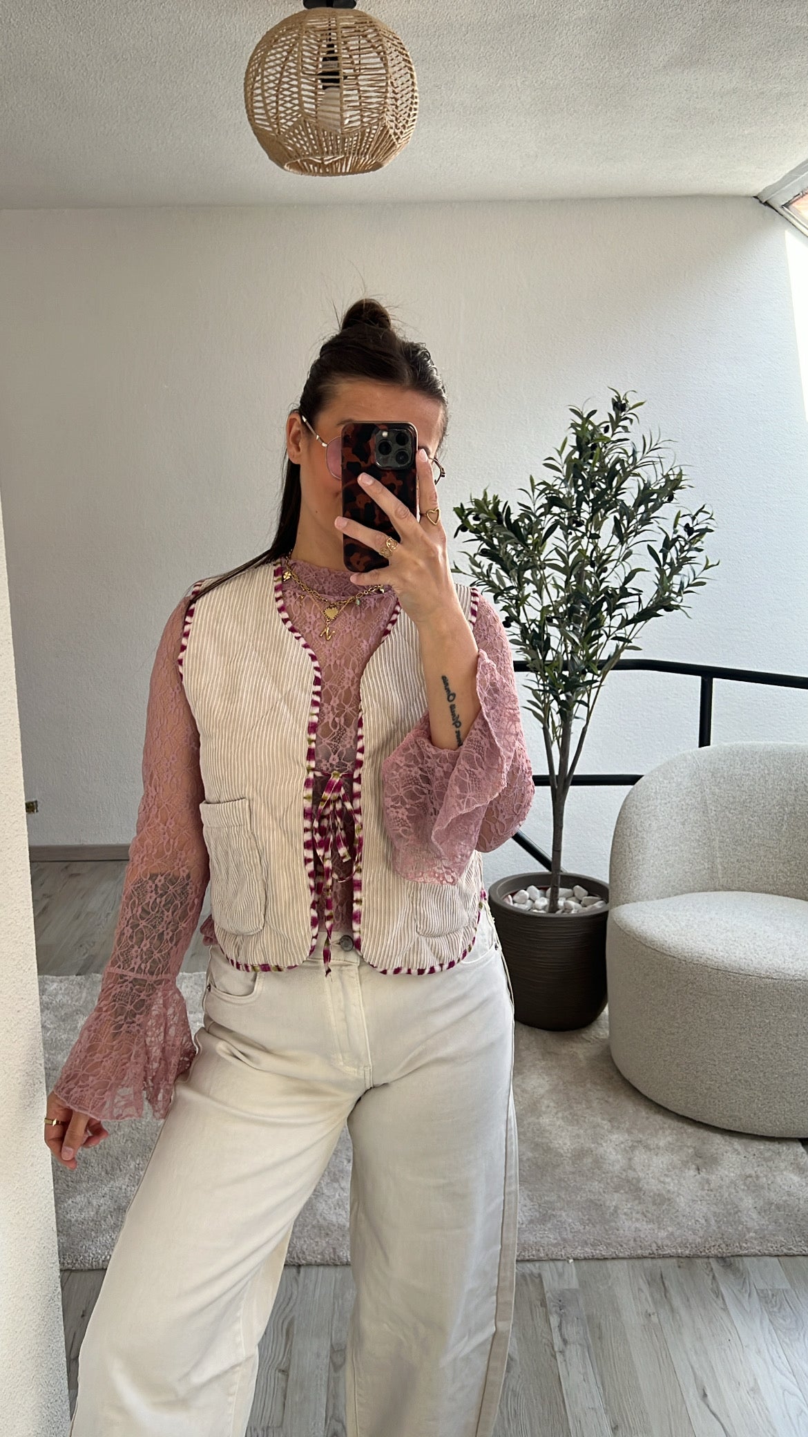 BEIGE GILET