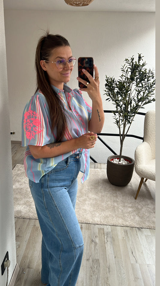 GEKLEURDE BLOUSE