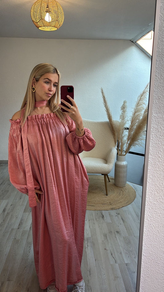 Off shoulder maxijurk