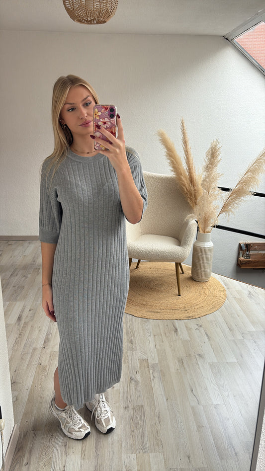Grijze knit jurk