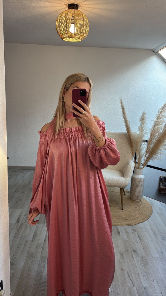 Off shoulder maxijurk