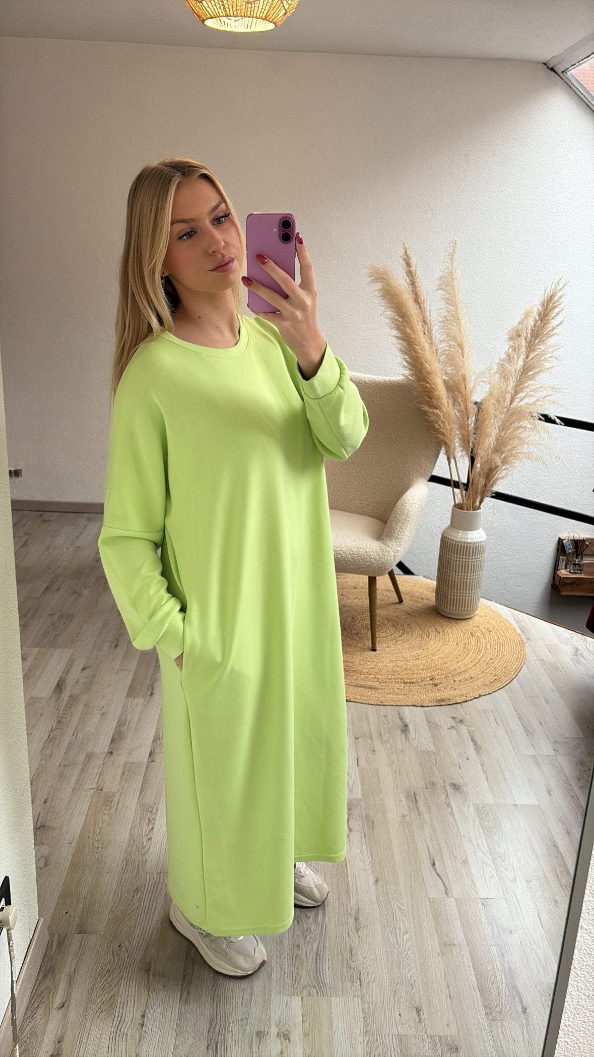 Limegroene sweaterjurk