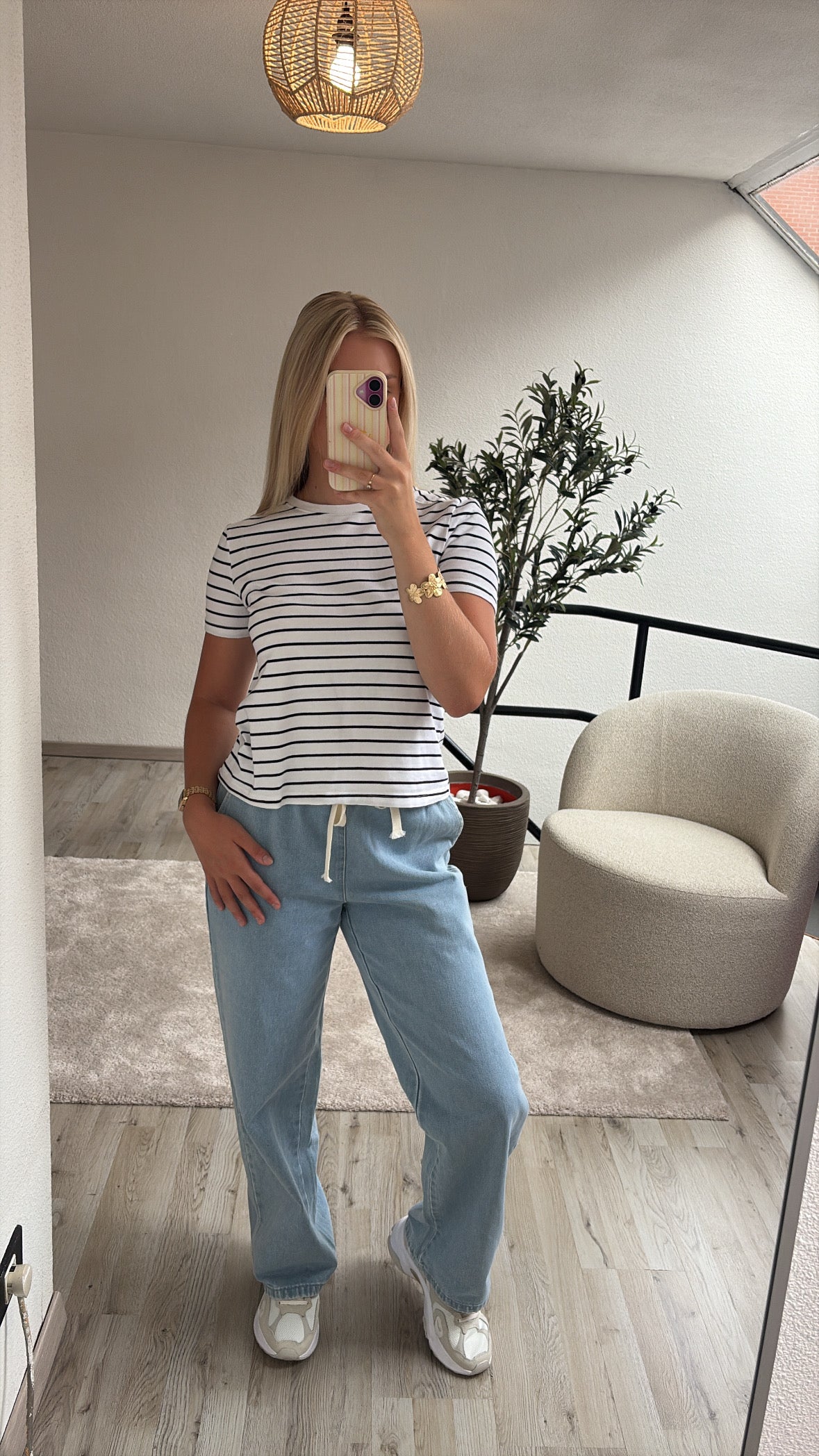 GESTREEPT SHIRTJE