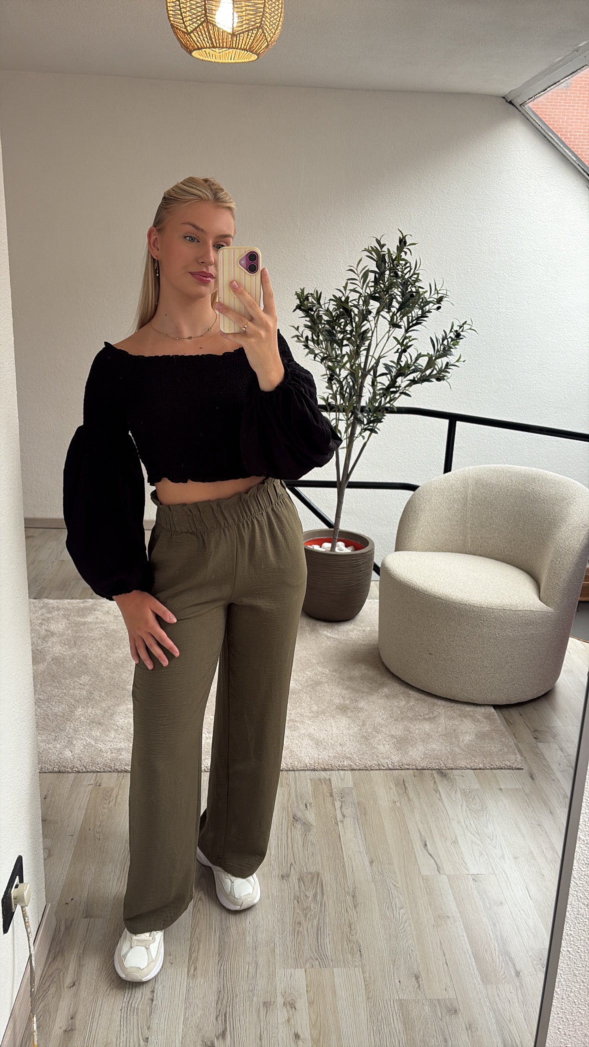 OFF SHOULDER TOP