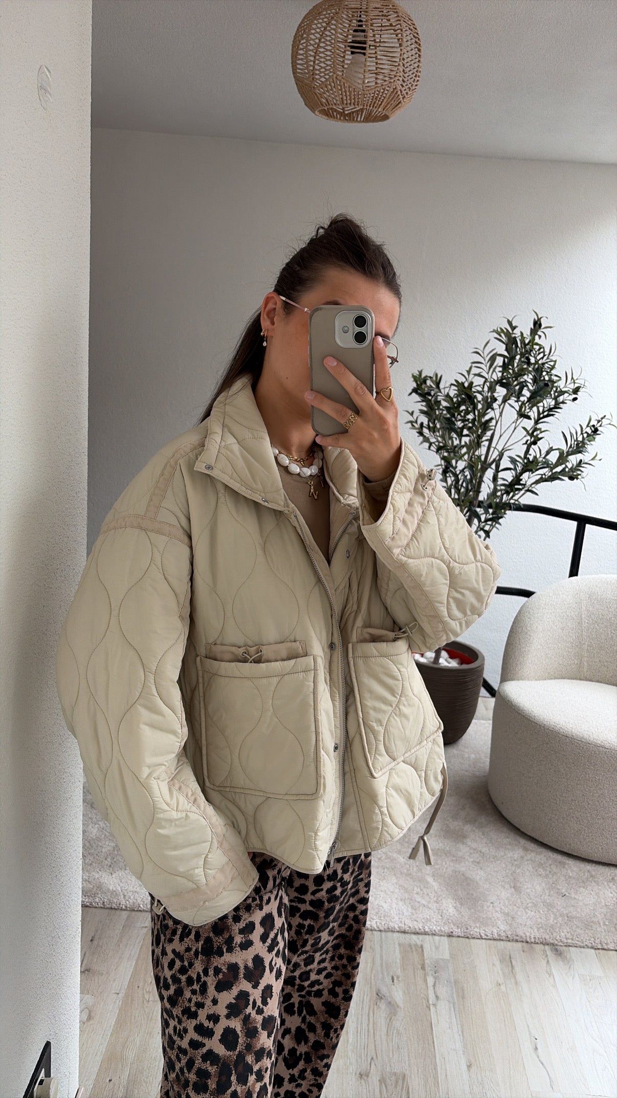 BEIGE QUILTED JAS