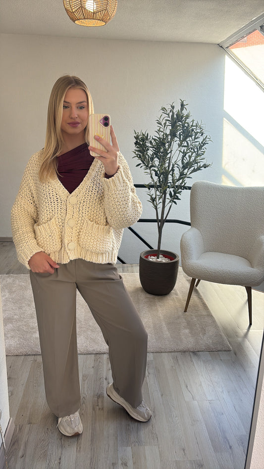 KNITTED CARDIGAN