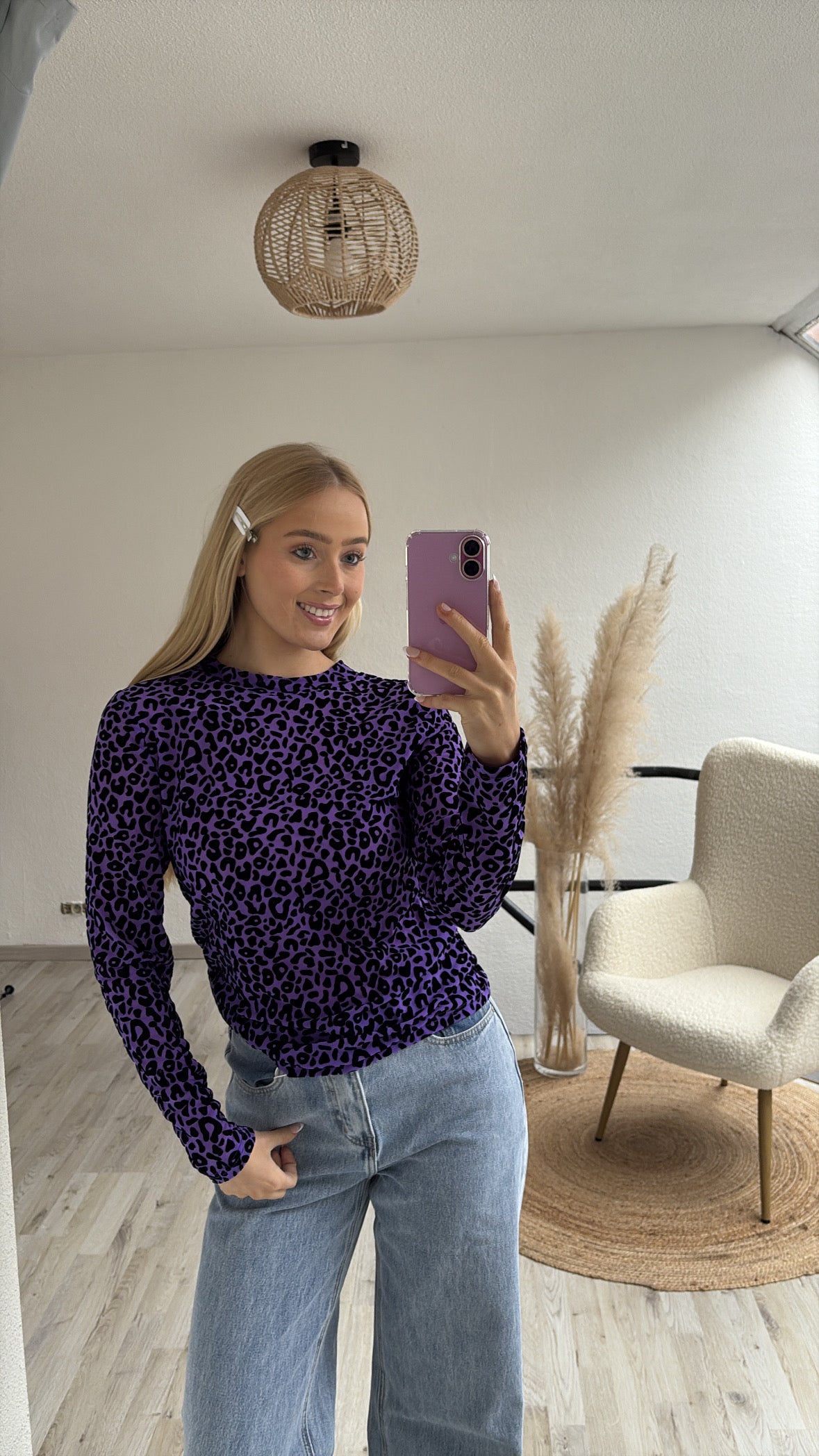 Mesh top leopard