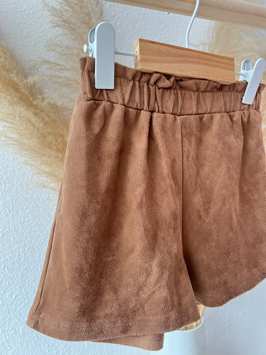 Suede shortje