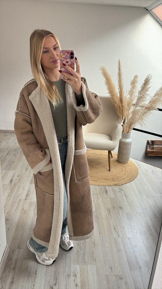 Suede manteljas