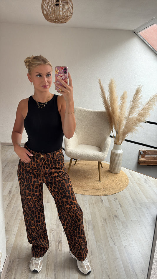Leopard jeans