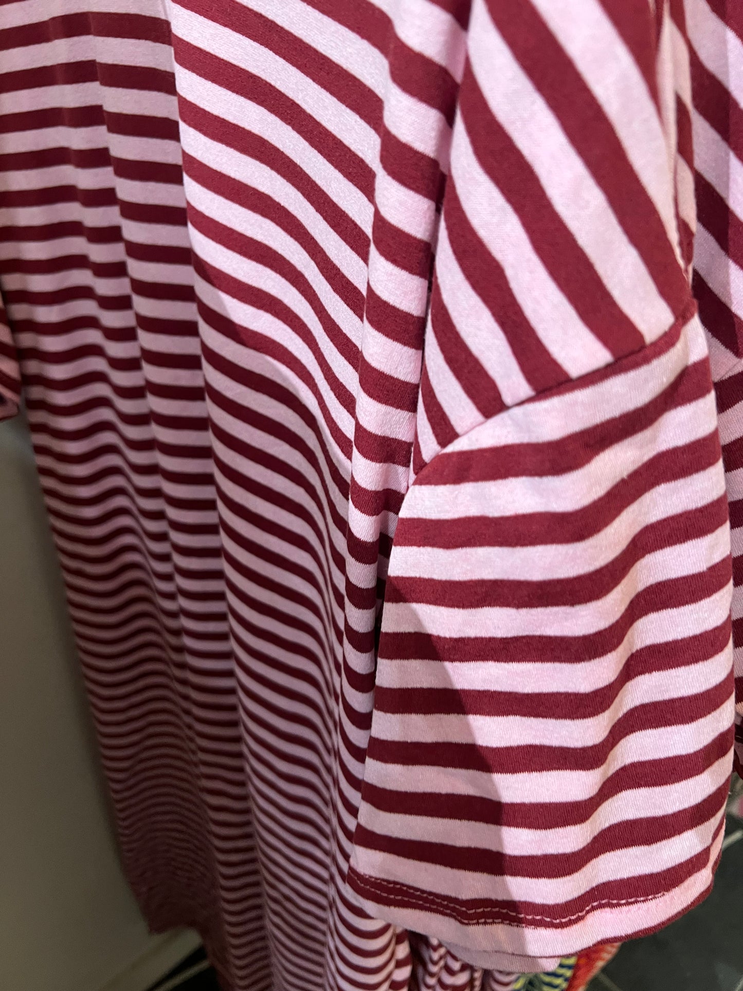 T-SHIRTJURK BURGUNDY