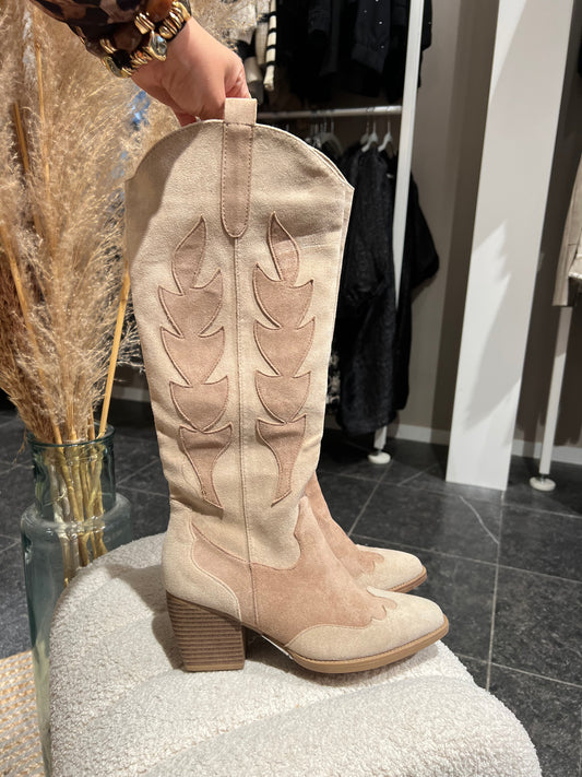 Cowboy boots beige
