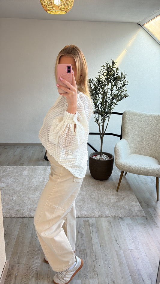FLUFFY BLOUSE
