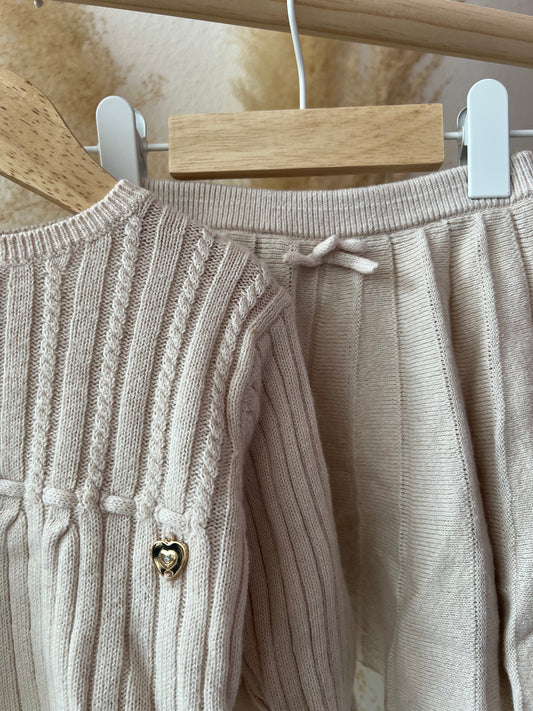 Beige knit set