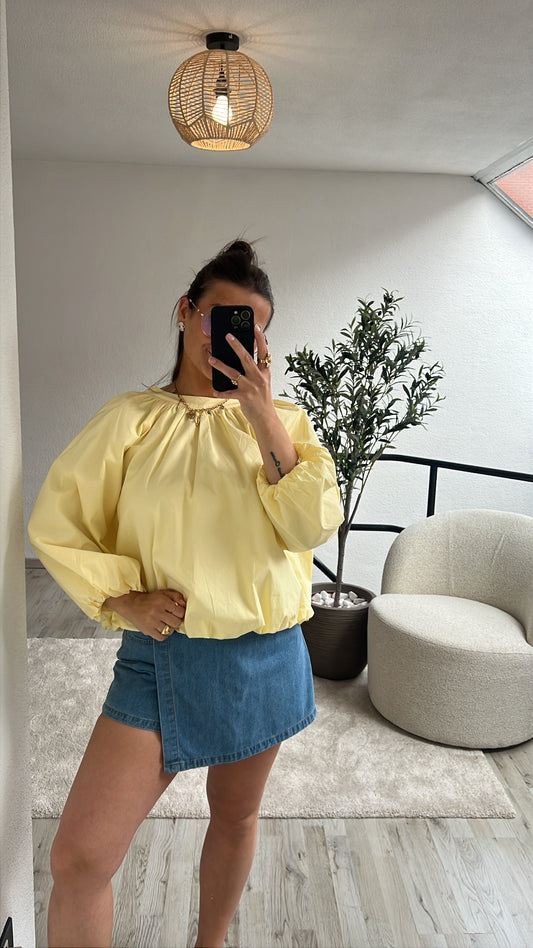 GELE BLOUSE STRIK