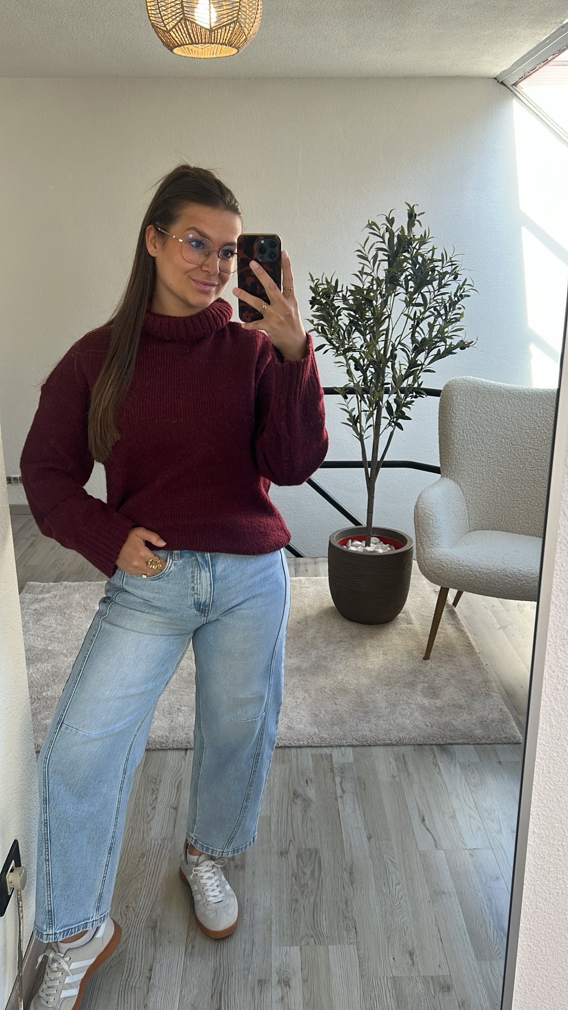 BURGUNDY KNIT