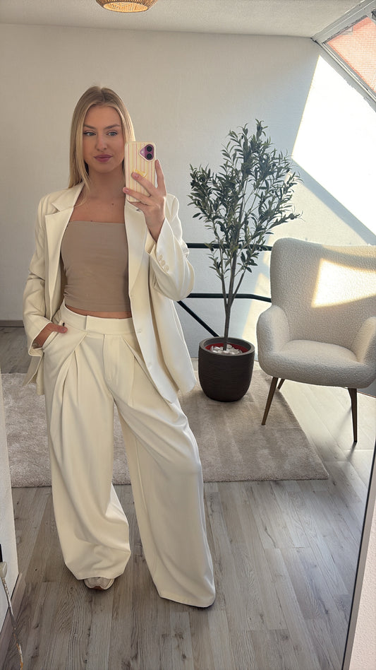 BEIGE TOP