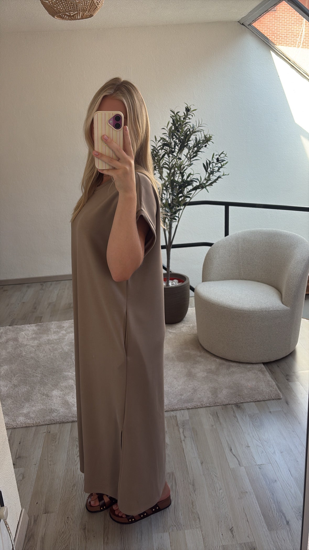 T-SHIRTJURK TAUPE