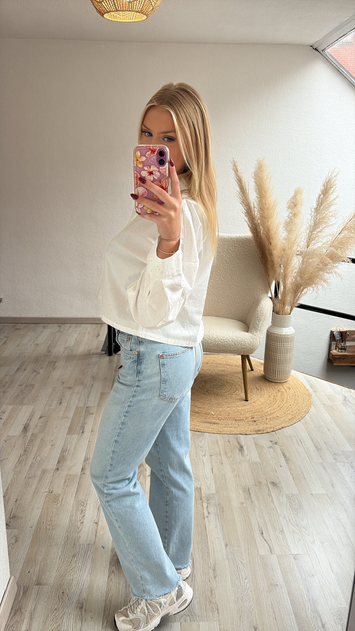 Witte blouse diamantjes