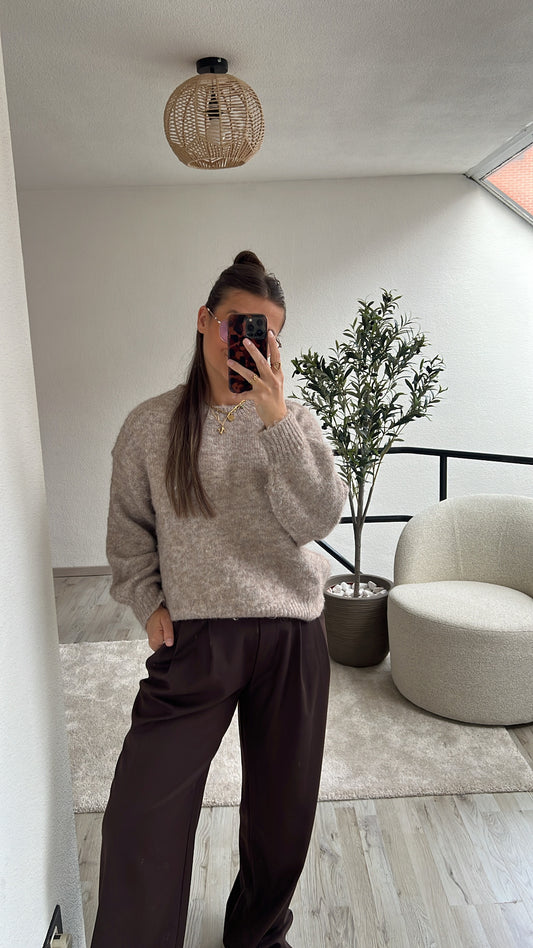 BEIGE KNIT