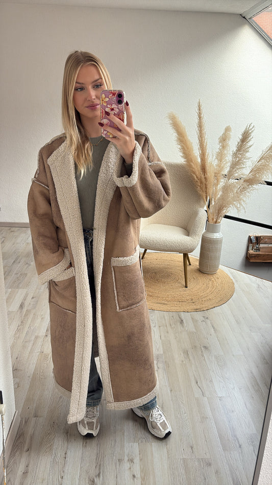 Suede manteljas
