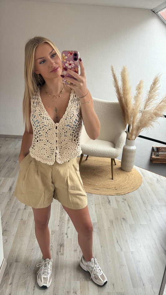 Short beige