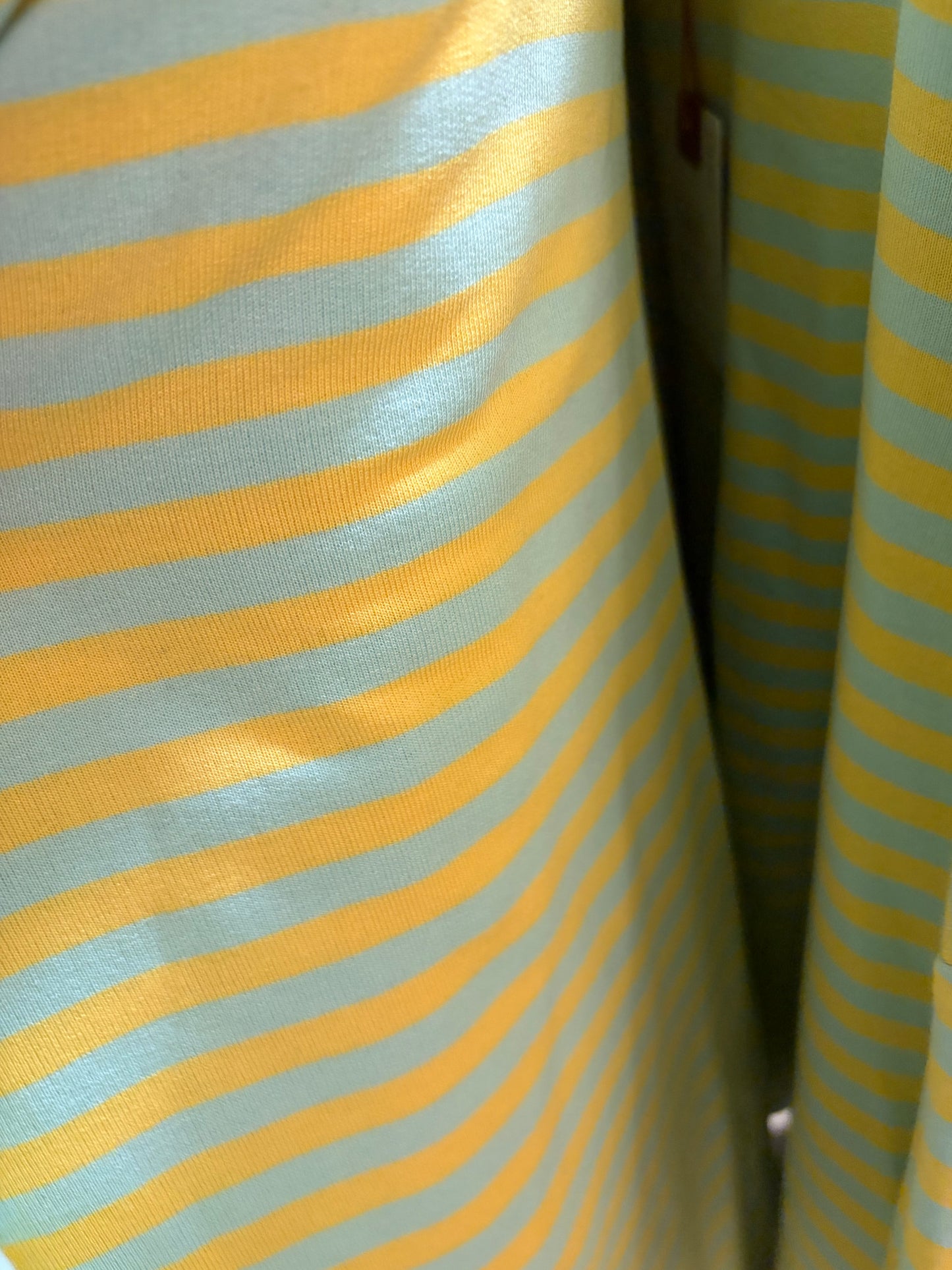 T-SHIRT BLAUW GEEL
