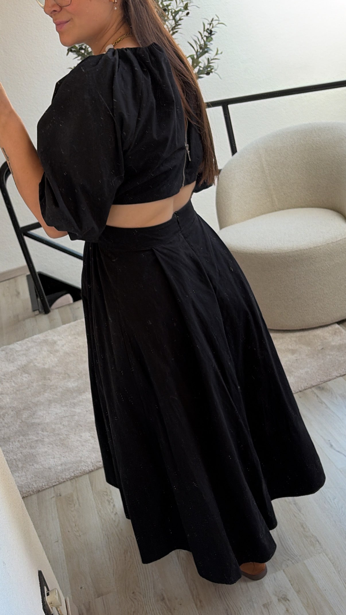 JURK CUT OUTS - ZWART
