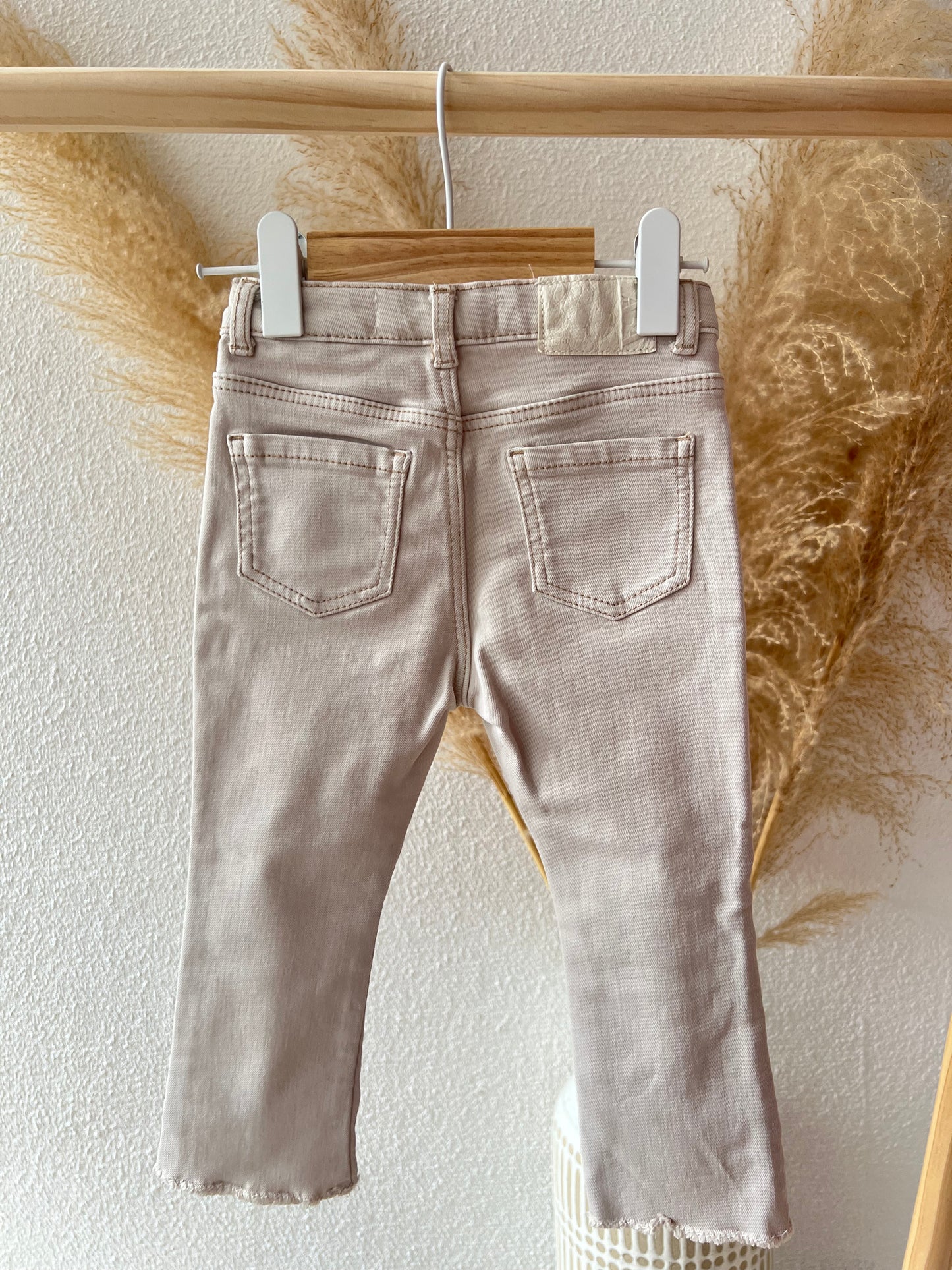 Beige jeans
