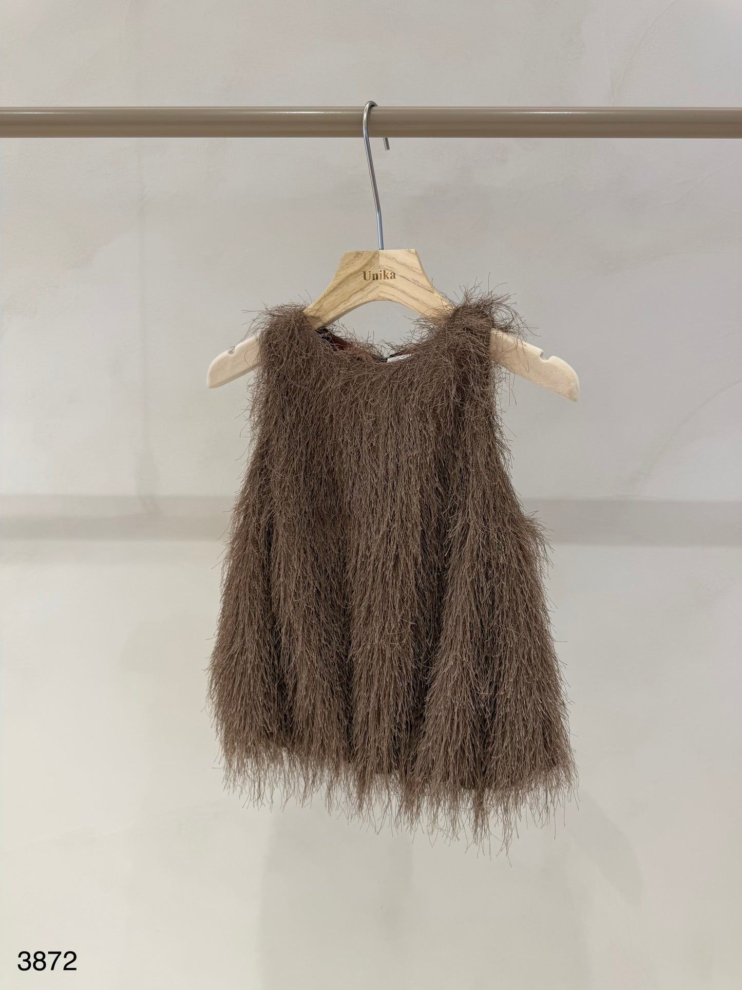 FLUFFY TOP CAMEL