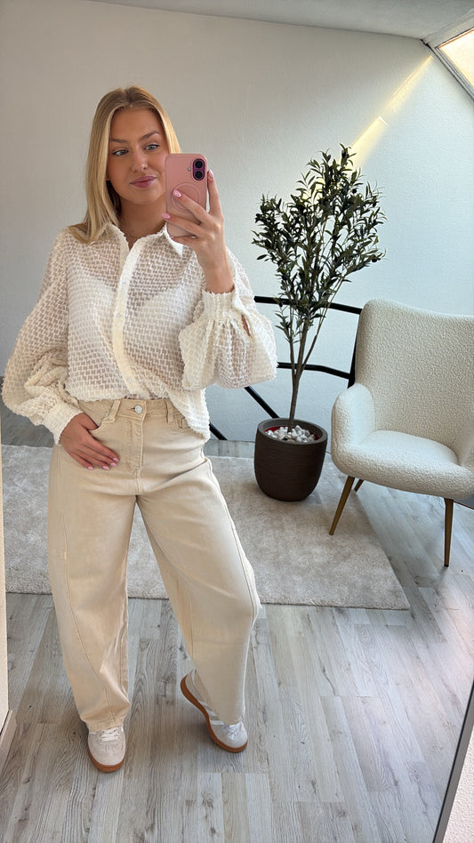 FLUFFY BLOUSE