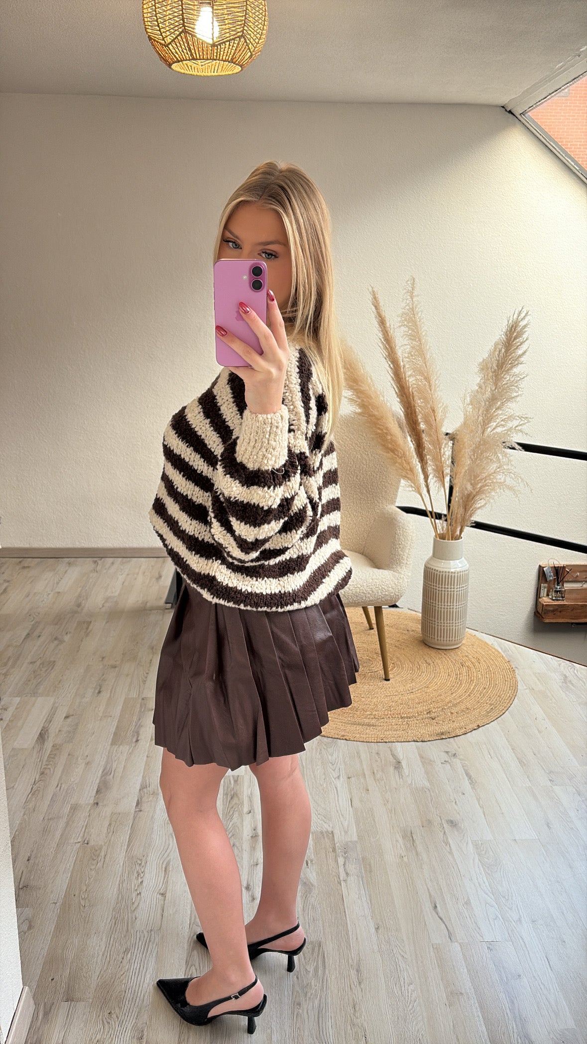 Gestreepte trui bruin