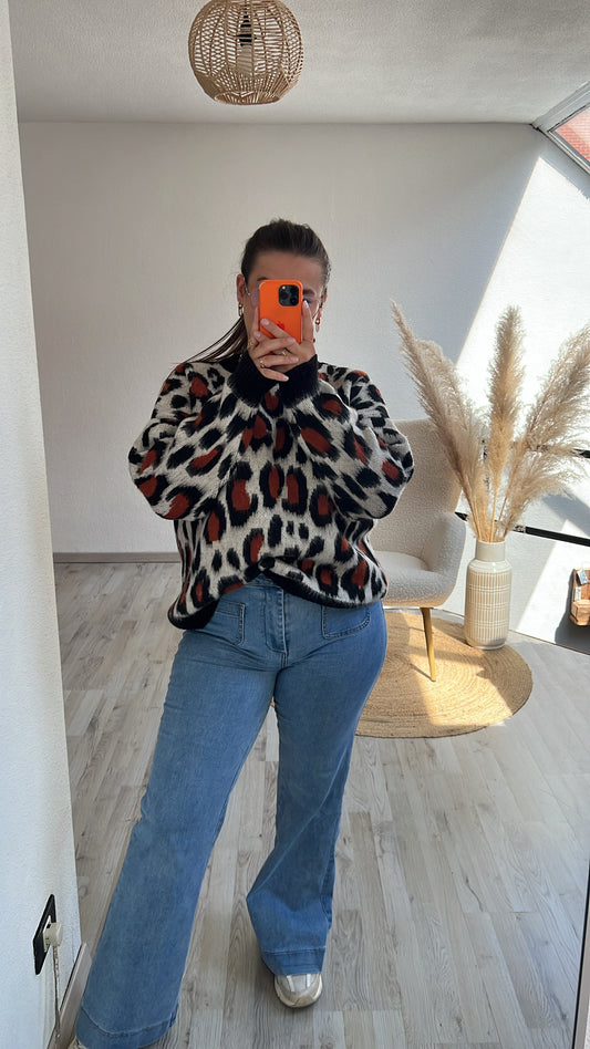 Leopard knit