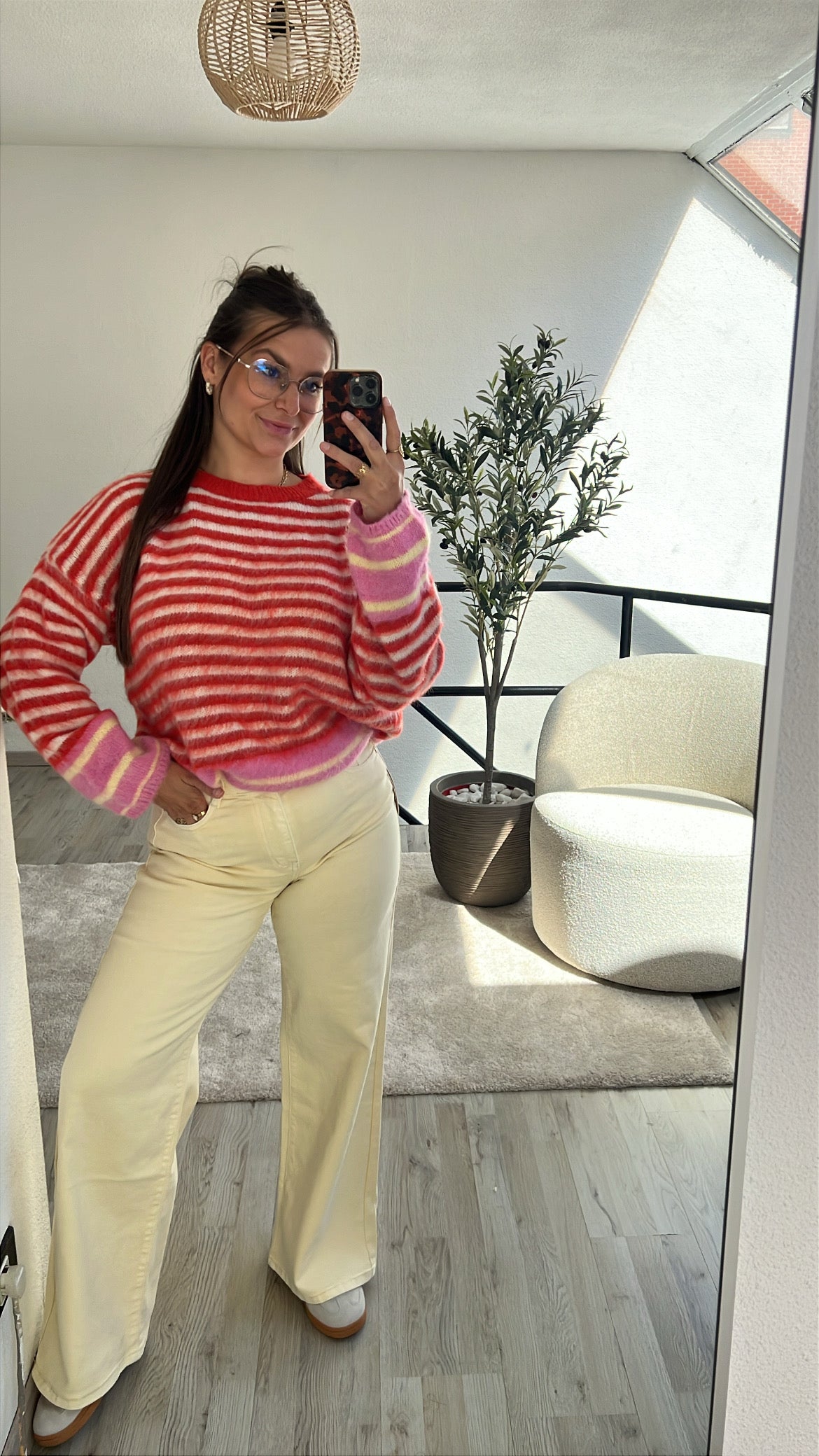 STRIPED KNIT