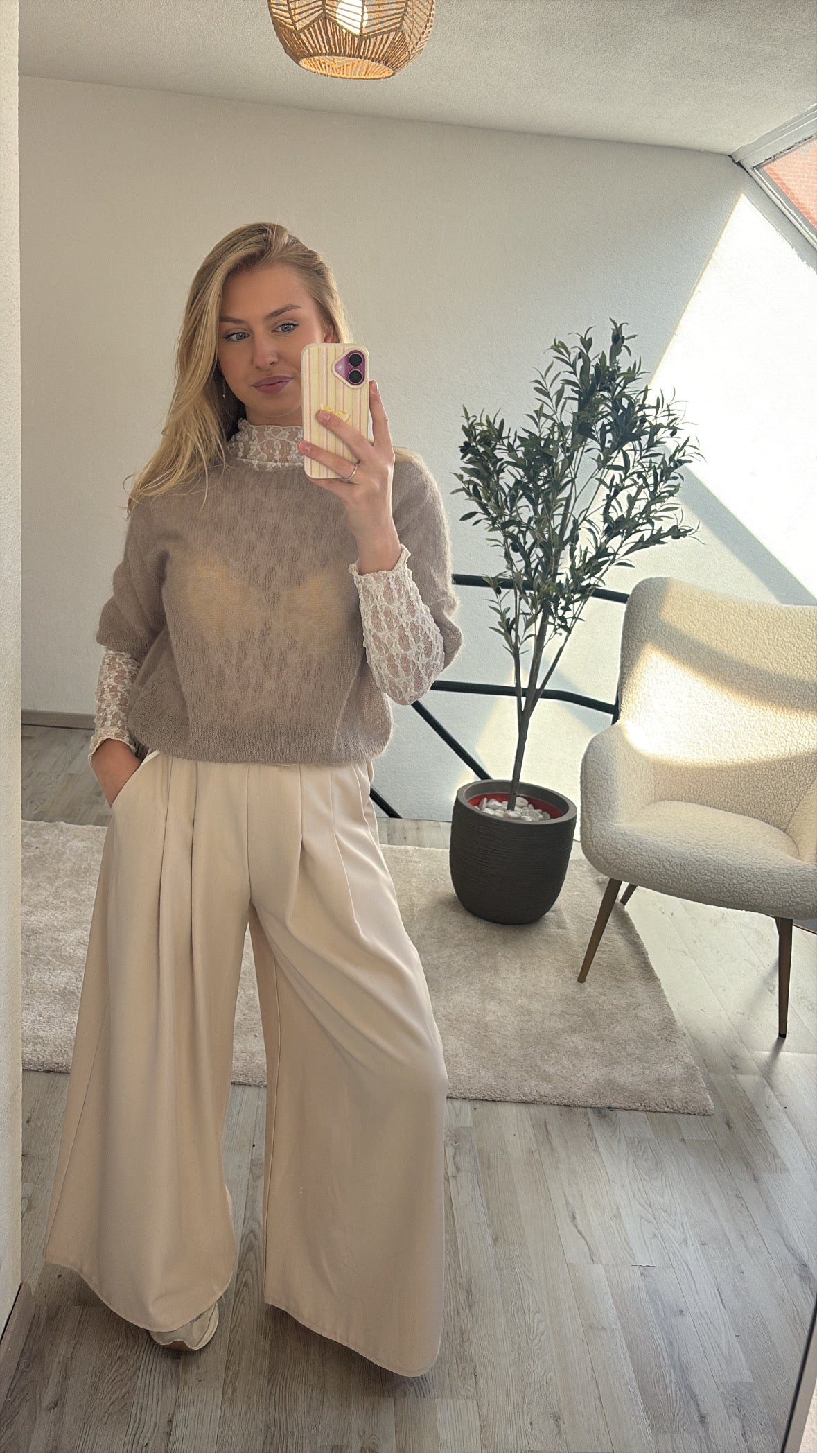 TAUPE KNIT
