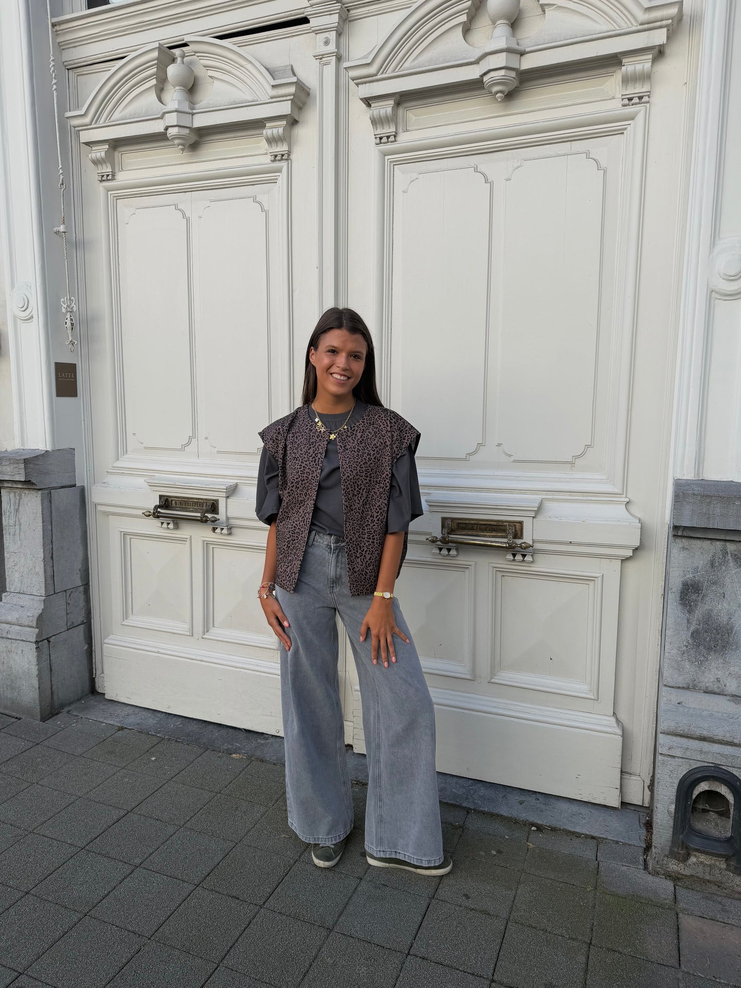 WIDE LEG JEANS