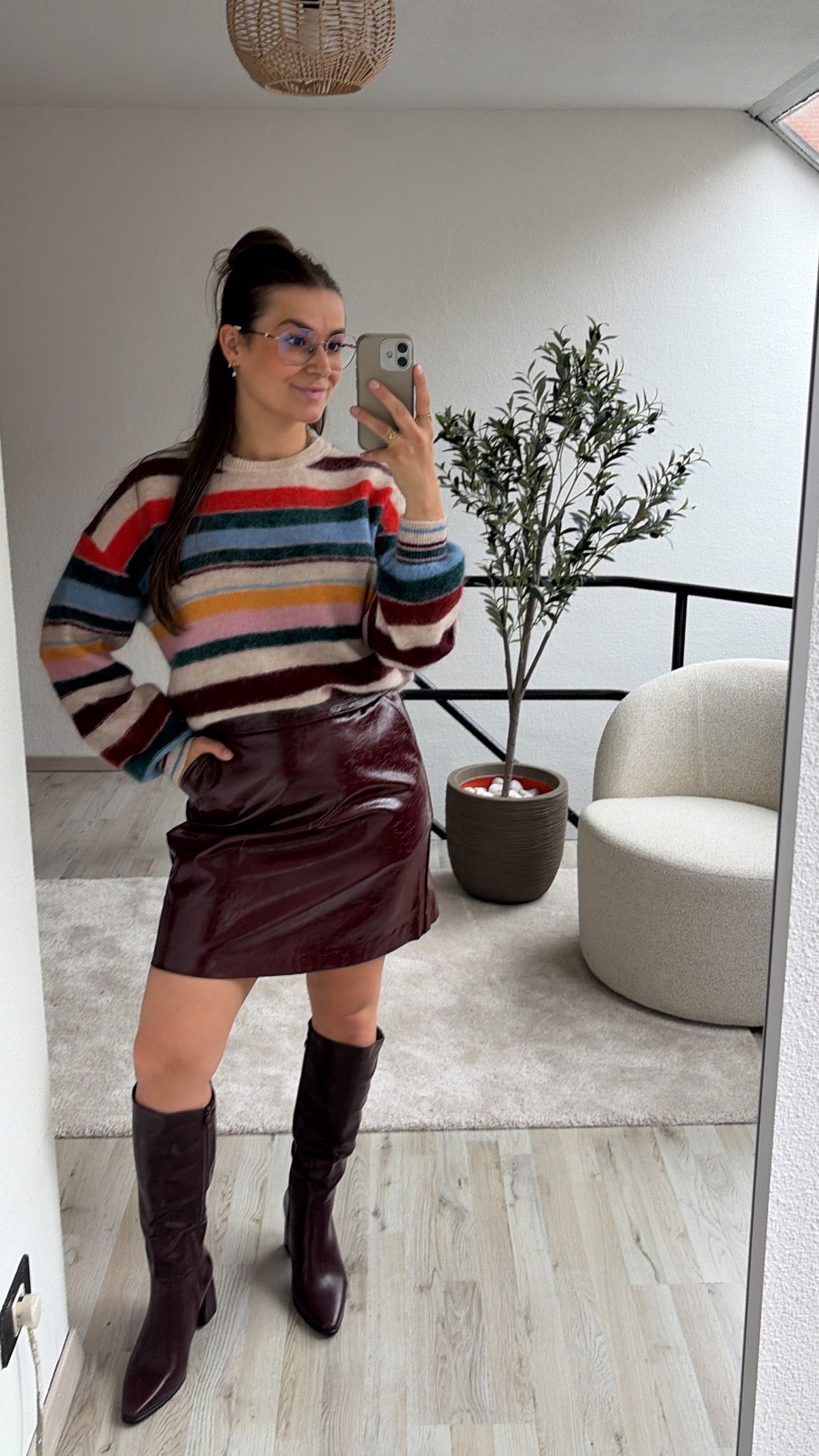 BURGUNDY BOOTS