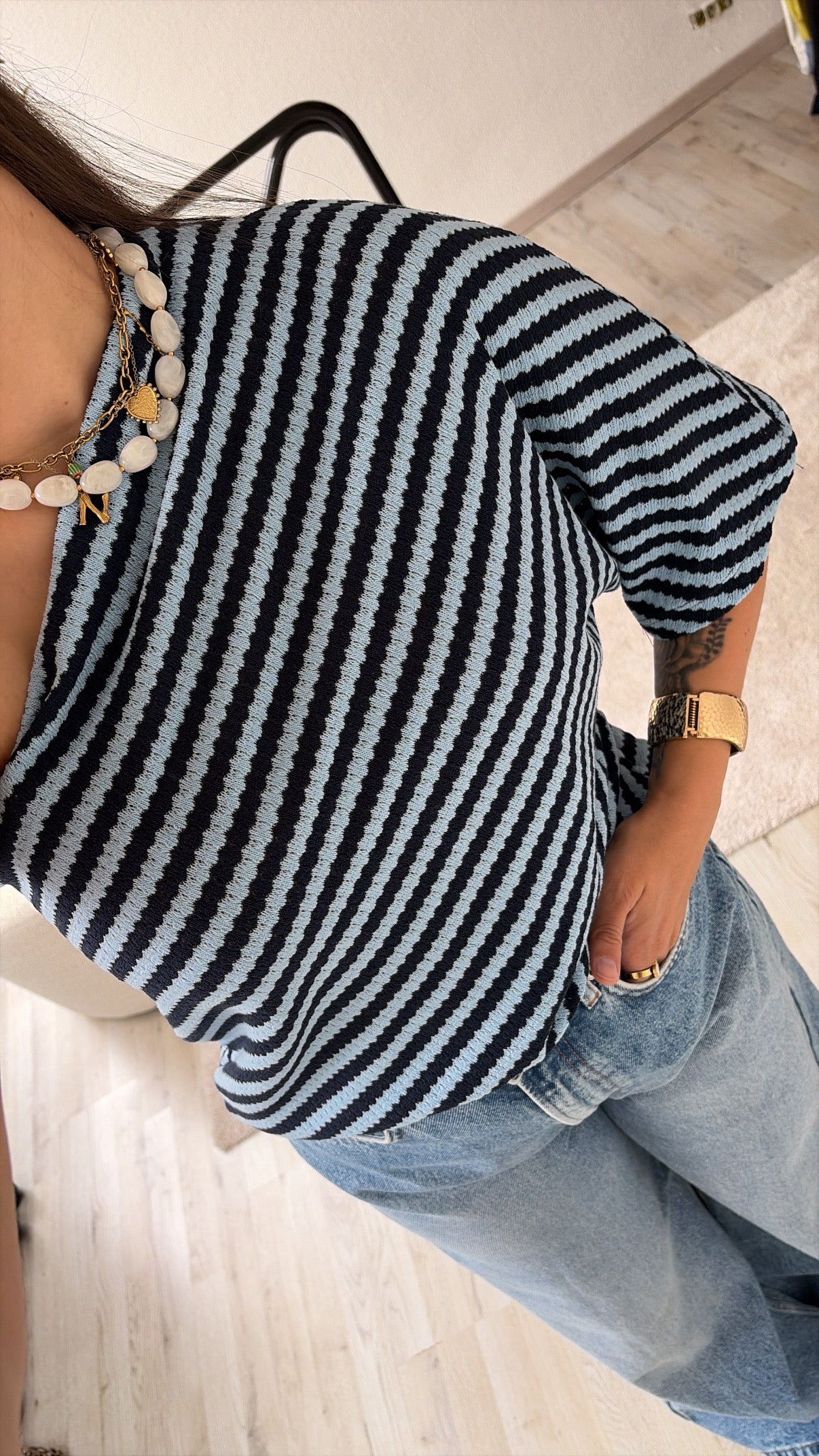ONE SHOULDER SHIRT BLAUW
