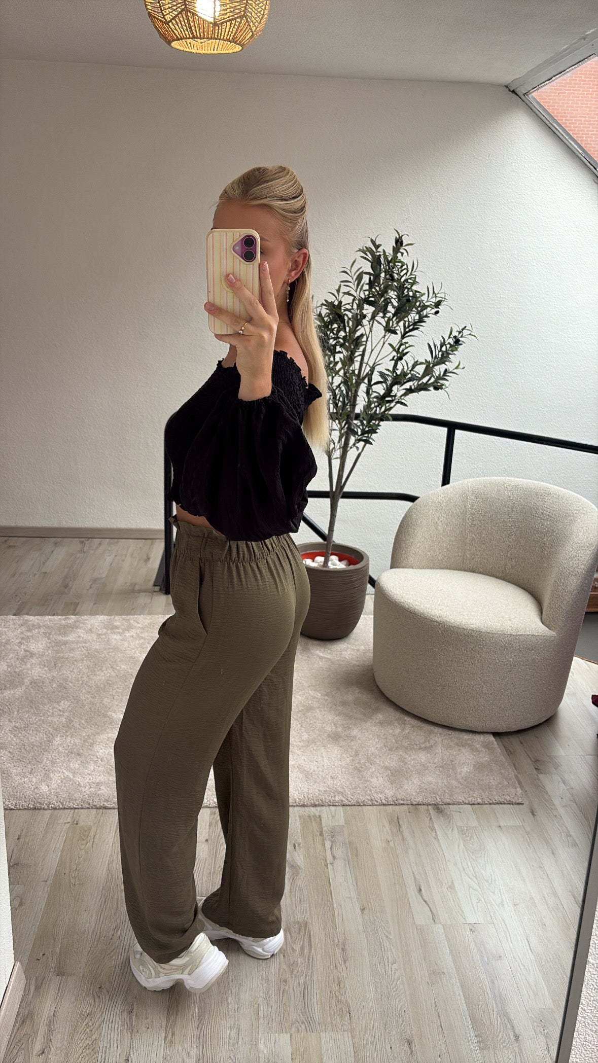 KHAKI BROEK