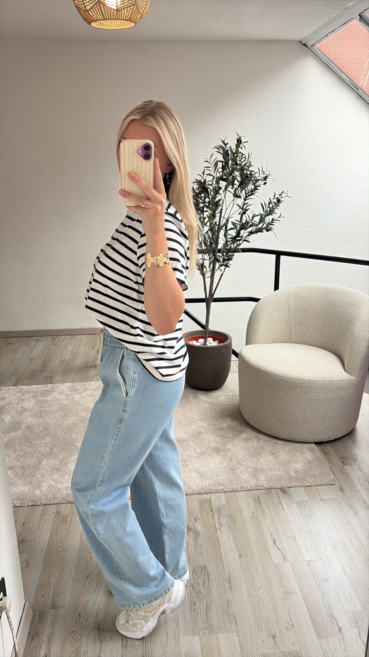 GESTREEPT SHIRTJE