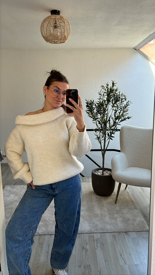 OFF SHOULDER KNIT