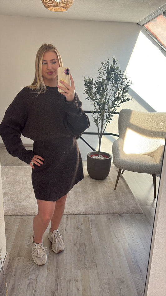 KNITTED SET