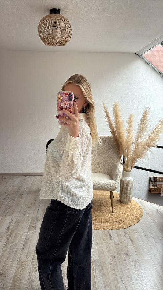 Fluffy blouse crème