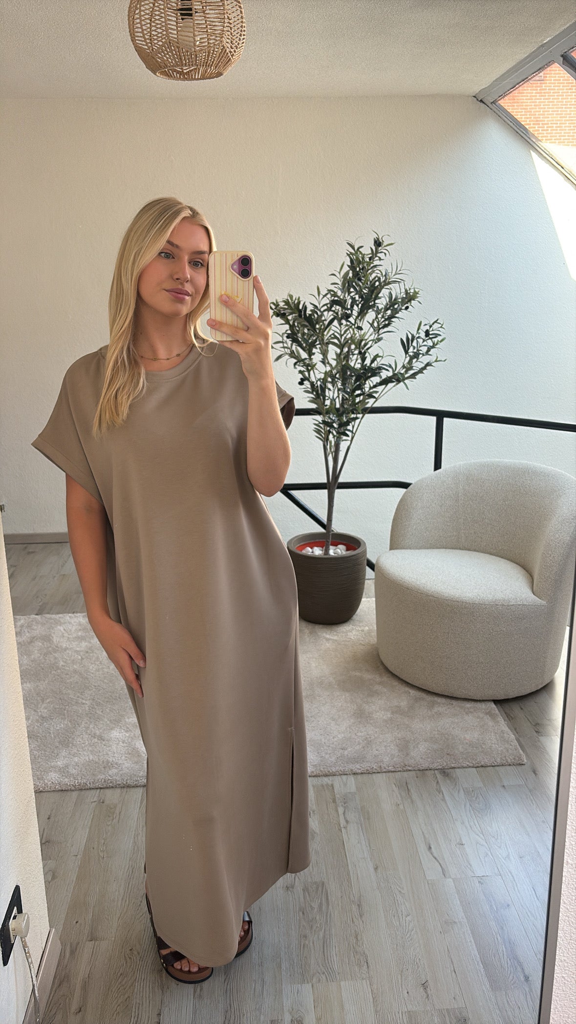 T-SHIRTJURK TAUPE