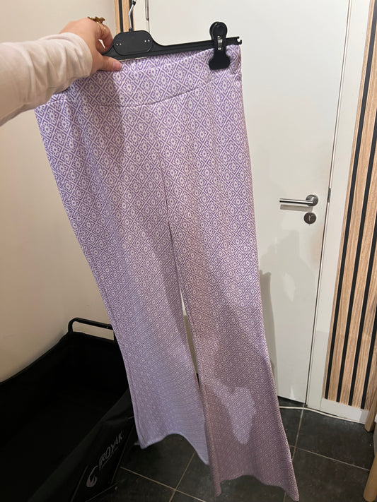 LILA FLARED BROEK